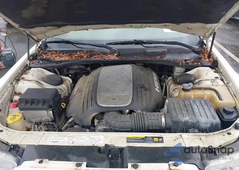 2006 Chrysler 300C из США, поврежденный, VIN 2C3KA63H06H441811